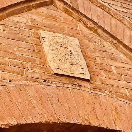Dimora Con Finestra Sui Tetti Di Siena Apartment Bagian luar foto